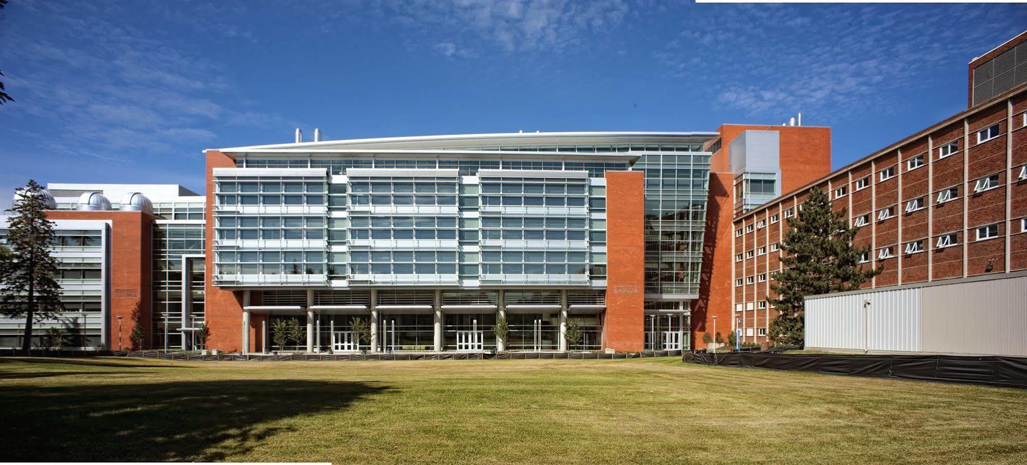 University Of Alberta - Hotel Edmonton Exterior photo